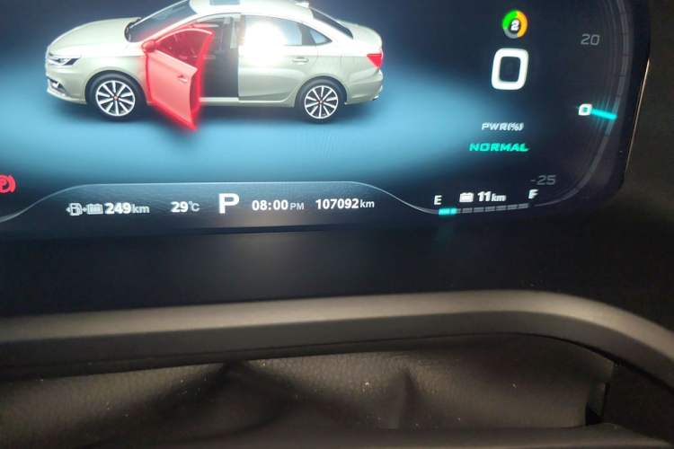 Used Roewe i6 New Energy 2017 45T Hybrid Connect & Smart Enjoyment Edition Odometer Close Up