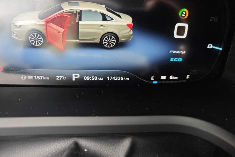Used Roewe i6 New Energy 2017 45T Hybrid Connect & Smart Enjoyment Edition Odometer Close Up
