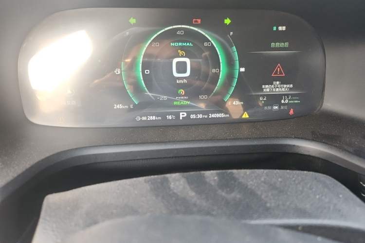 Used Roewe i6 New Energy 2017 45T Hybrid Connect & Smart Enjoyment Edition Odometer Close Up