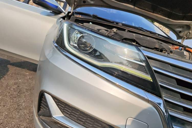 Used Roewe i6 New Energy 2017 45T Hybrid Connect & Smart Enjoyment Edition Right Front Headlight
