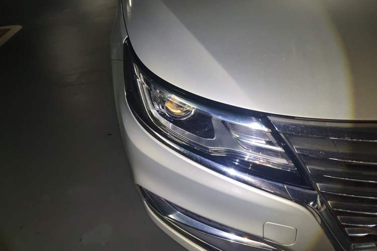 Used Roewe i6 New Energy 2017 45T Hybrid Connect & Smart Enjoyment Edition Right Front Headlight