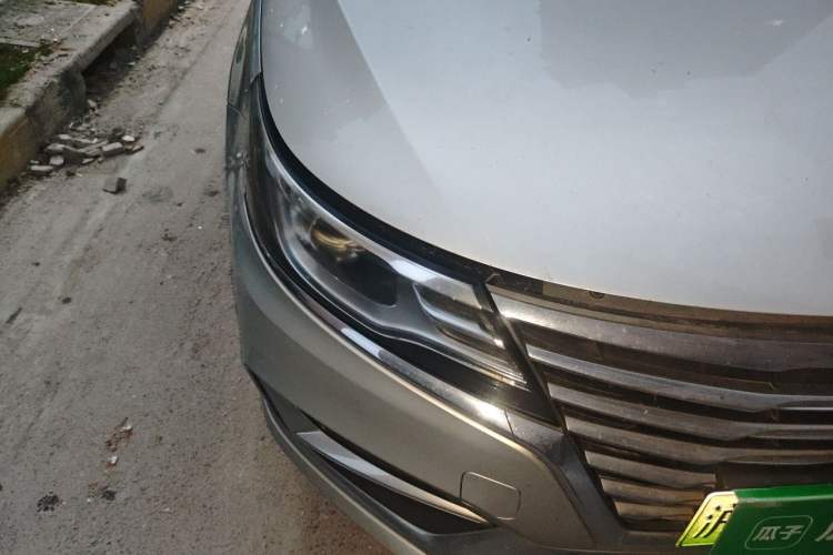 Used Roewe i6 New Energy 2017 45T Hybrid Connect & Smart Enjoyment Edition Right Front Headlight