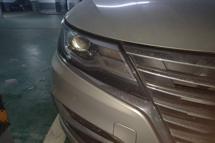Used Roewe i6 New Energy 2017 45T Hybrid Connect & Smart Enjoyment Edition Right Front Headlight