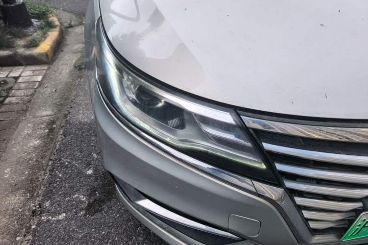 Used Roewe i6 New Energy 2017 45T Hybrid Connect & Smart Enjoyment Edition Right Front Headlight