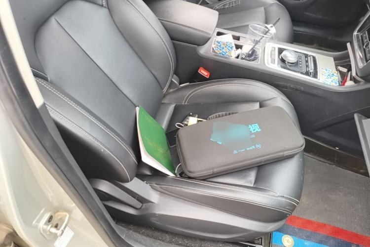 Used Roewe i6 New Energy 2017 45T Hybrid Connect & Smart Enjoyment Edition Right Front Seat
