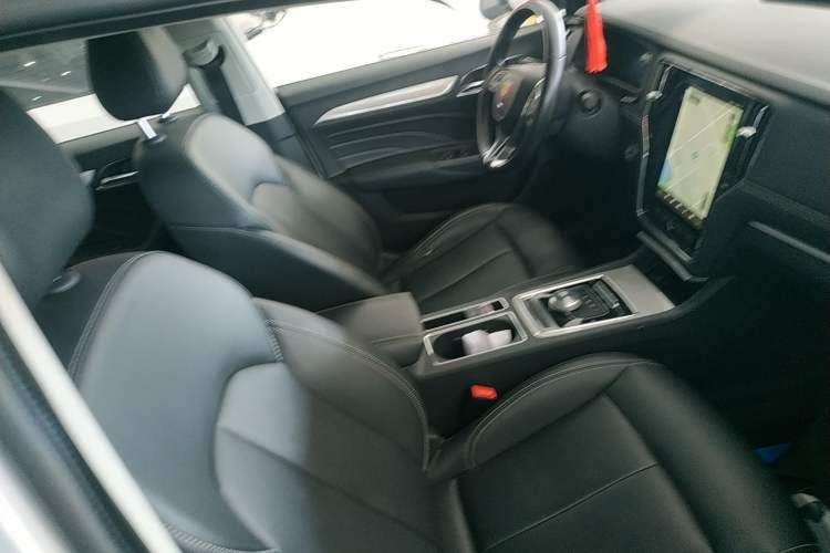 Used Roewe i6 New Energy 2017 45T Hybrid Connect & Smart Enjoyment Edition Right Front Seat