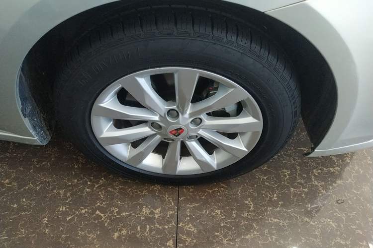Used Roewe i6 New Energy 2017 45T Hybrid Connect & Smart Enjoyment Edition Right Front Wheel Hub