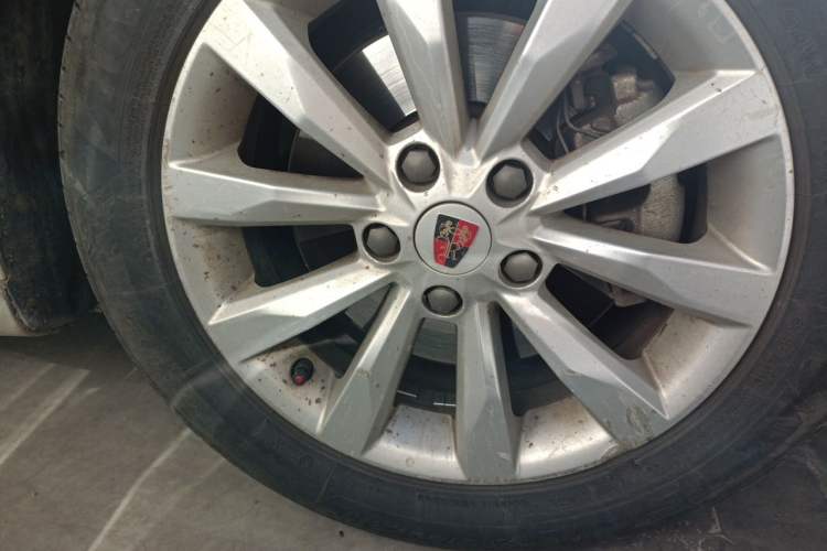 Used Roewe i6 New Energy 2017 45T Hybrid Connect & Smart Enjoyment Edition Right Front Wheel Hub