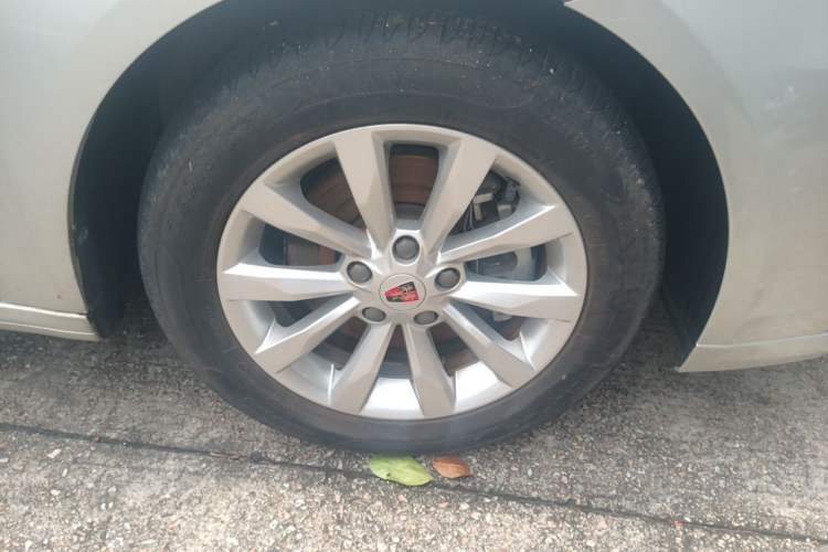 Used Roewe i6 New Energy 2017 45T Hybrid Connect & Smart Enjoyment Edition Right Front Wheel Hub