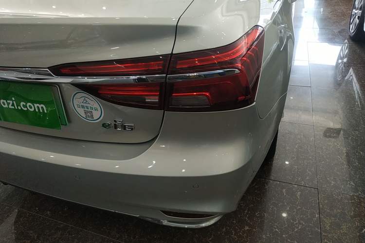Used Roewe i6 New Energy 2017 45T Hybrid Connect & Smart Enjoyment Edition Right Rear Taillight