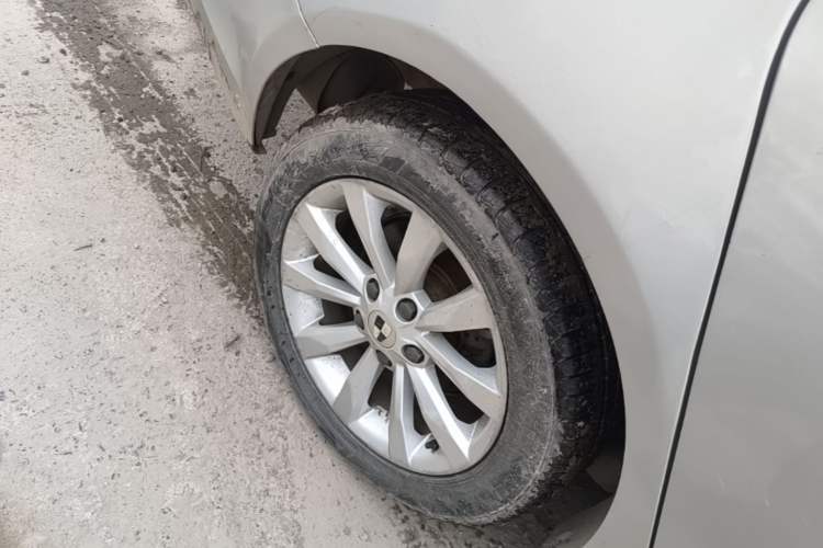 Used Roewe i6 New Energy 2017 45T Hybrid Connect & Smart Enjoyment Edition Right Rear Wheel Hub