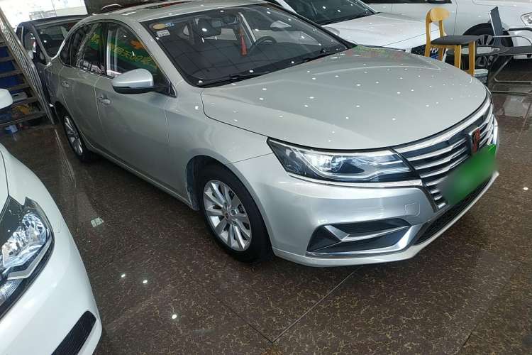 Used Roewe i6 New Energy 2017 45T Hybrid Connect & Smart Enjoyment Edition Right Side