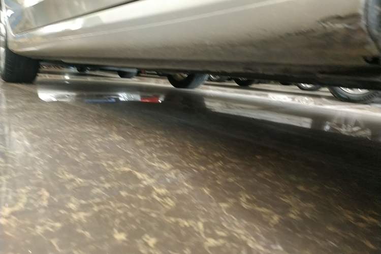 Used Roewe i6 New Energy 2017 45T Hybrid Connect & Smart Enjoyment Edition Right Side Sill