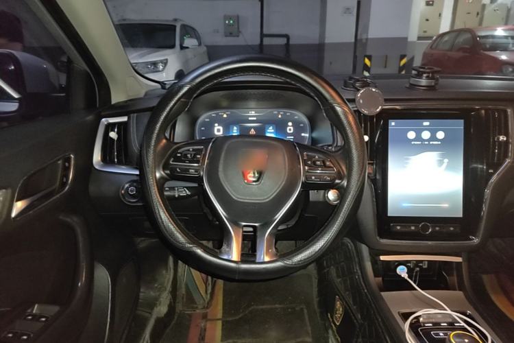 Used Roewe i6 New Energy 2017 45T Hybrid Connect & Smart Enjoyment Edition Steering Wheel