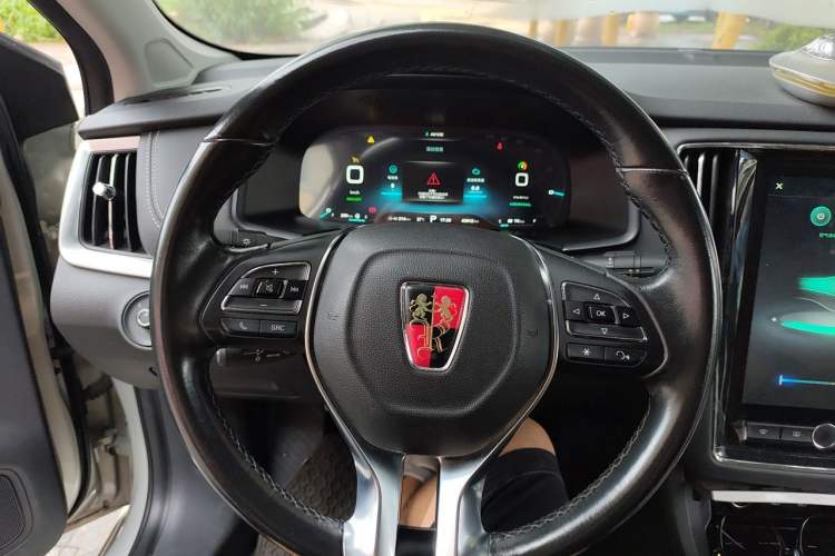 Used Roewe i6 New Energy 2017 45T Hybrid Connect & Smart Enjoyment Edition Steering Wheel