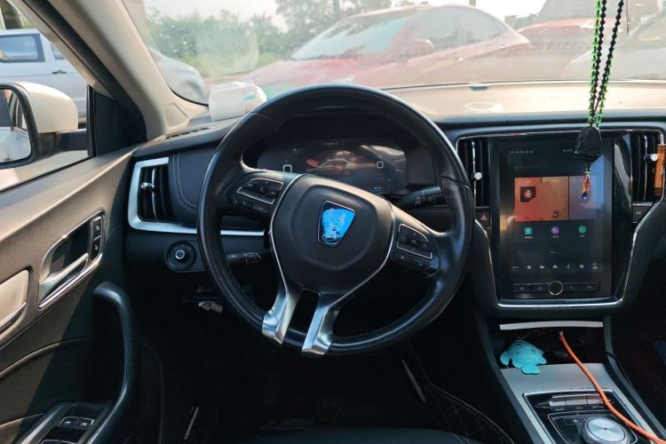 Used Roewe i6 New Energy 2017 45T Hybrid Connect & Smart Enjoyment Edition Steering Wheel
