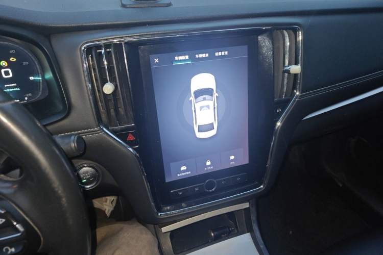 Used Roewe i6 New Energy 2017 45T Hybrid Connect & Smart Enjoyment Edition Audio And AC Panel