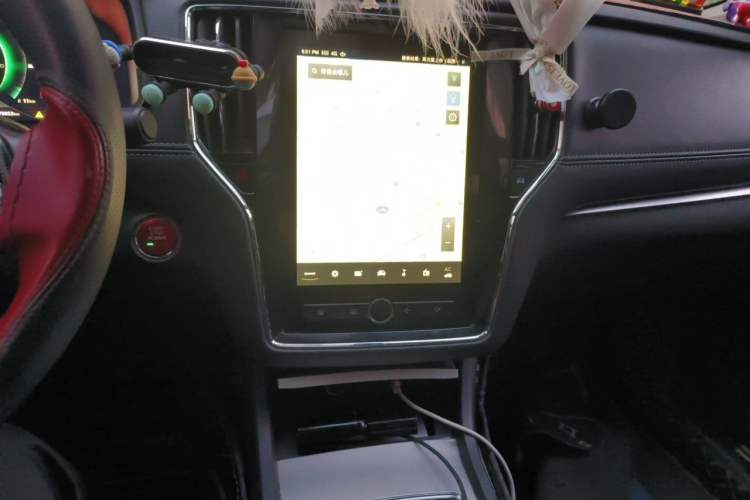 Used Roewe i6 New Energy 2017 45T Hybrid Connect & Smart Enjoyment Edition Audio And AC Panel