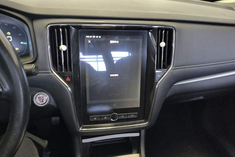 Used Roewe i6 New Energy 2017 45T Hybrid Connect & Smart Enjoyment Edition Audio And AC Panel