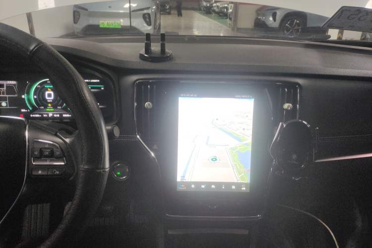 Used Roewe i6 New Energy 2017 45T Hybrid Connect & Smart Enjoyment Edition Audio And AC Panel
