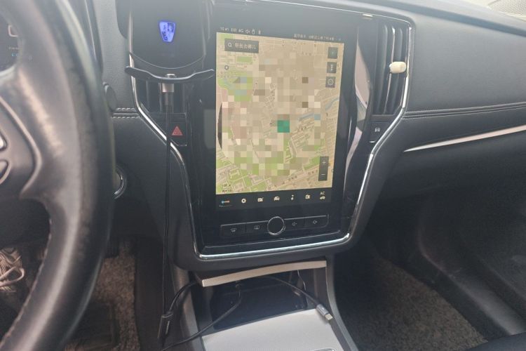 Used Roewe i6 New Energy 2017 45T Hybrid Connect & Smart Enjoyment Edition Audio And AC Panel