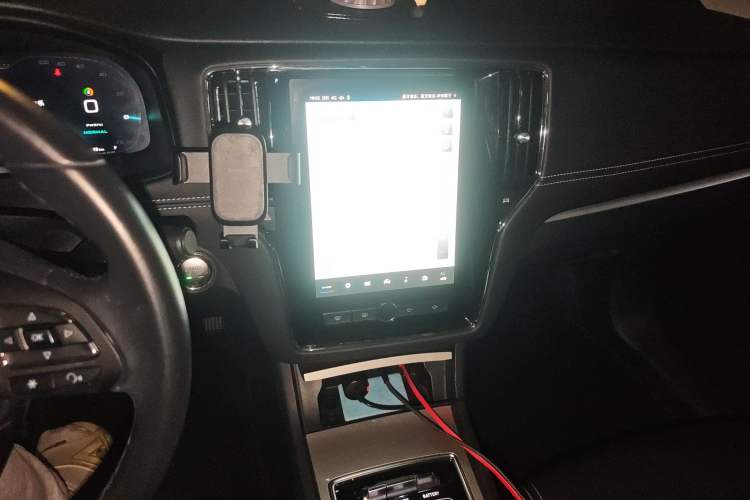 Used Roewe i6 New Energy 2017 45T Hybrid Connect & Smart Enjoyment Edition Audio And AC Panel