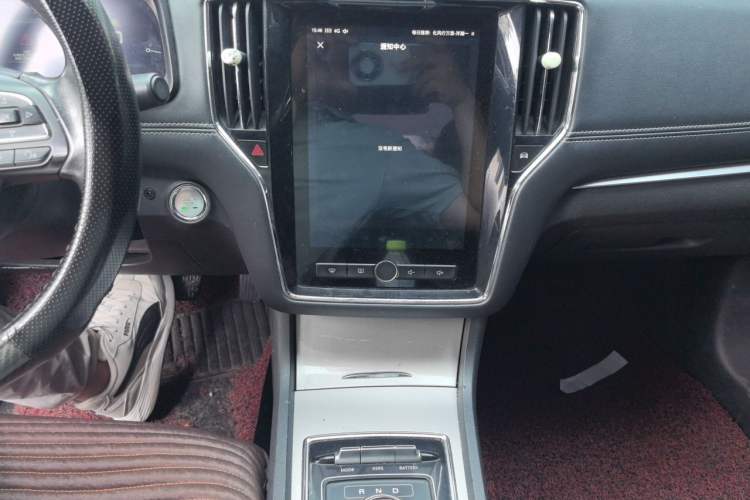 Used Roewe i6 New Energy 2017 45T Hybrid Connect & Smart Enjoyment Edition Audio And AC Panel