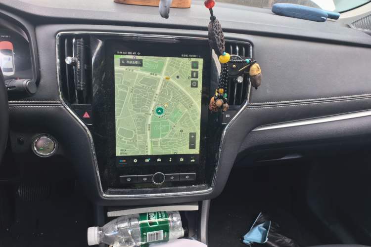 Used Roewe i6 New Energy 2017 45T Hybrid Connect & Smart Enjoyment Edition Audio And AC Panel