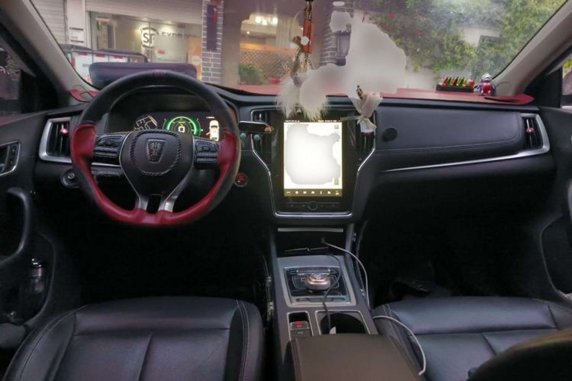 Used Roewe i6 New Energy 2017 45T Hybrid Connect & Smart Enjoyment Edition Center Console