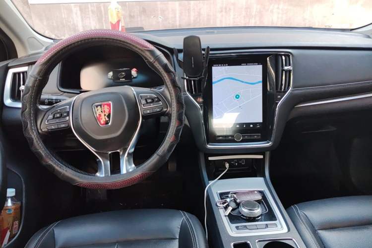 Used Roewe i6 New Energy 2017 45T Hybrid Connect & Smart Enjoyment Edition Center Console