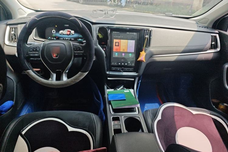 Used Roewe i6 New Energy 2017 45T Hybrid Connective Smart Luxury Edition Center Console