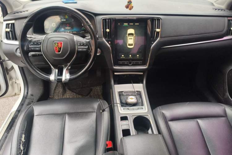 Used Roewe i6 New Energy 2017 45T Hybrid Connect & Smart Enjoyment Edition Center Console