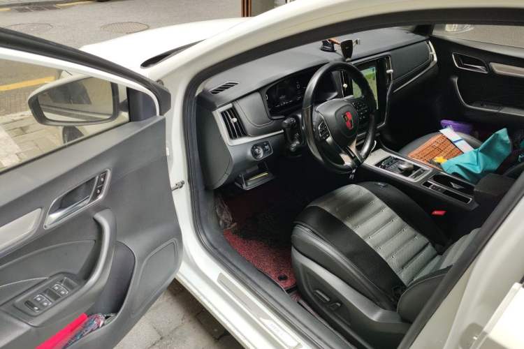 Used Roewe i6 New Energy 2017 45T Hybrid Connect & Smart Enjoyment Edition Driver Seat
