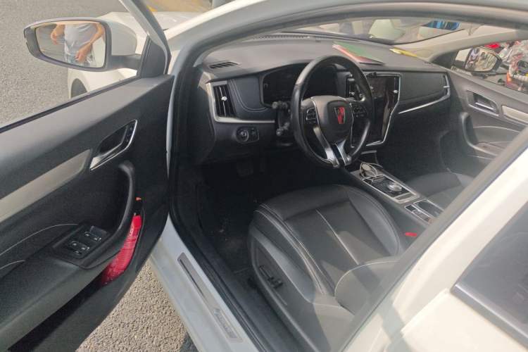 Used Roewe i6 New Energy 2017 45T Hybrid Connect & Smart Enjoyment Edition Driver Seat