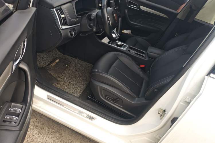 Used Roewe i6 New Energy 2017 45T Hybrid Connect & Smart Enjoyment Edition Driver Seat