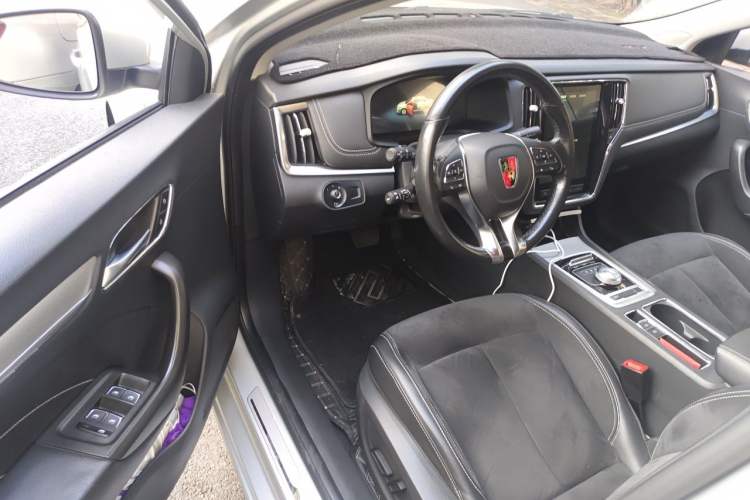 Used Roewe i6 New Energy 2017 45T Hybrid Connected Smart Edition Driver Seat