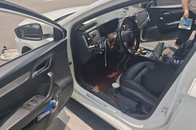 Used Roewe i6 New Energy 2017 45T Hybrid Connect & Smart Enjoyment Edition Driver Seat