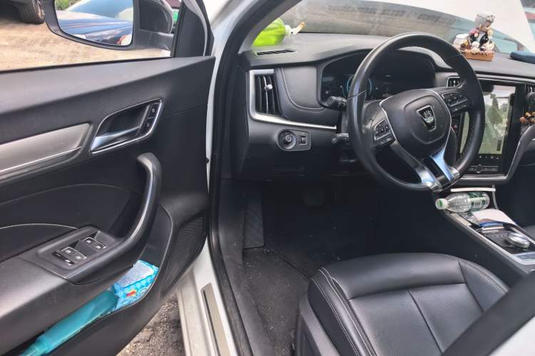 Used Roewe i6 New Energy 2017 45T Hybrid Connect & Smart Enjoyment Edition Driver Seat
