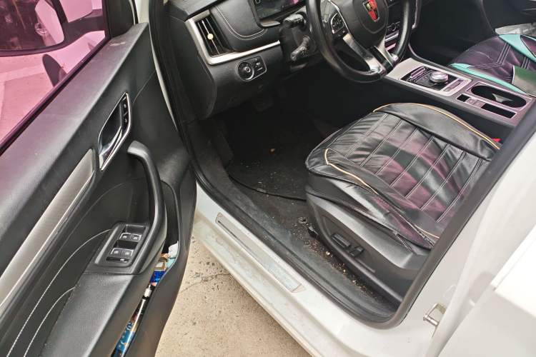 Used Roewe i6 New Energy 2017 45T Hybrid Connect & Smart Enjoyment Edition Driver Seat