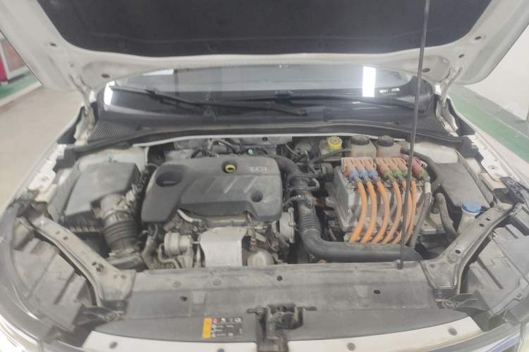 Used Roewe i6 New Energy 2017 45T Hybrid Connect & Smart Enjoyment Edition Engine Bay