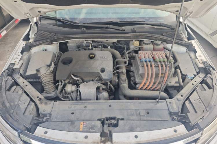 Used Roewe i6 New Energy 2017 45T Hybrid Connect & Smart Enjoyment Edition Engine Bay