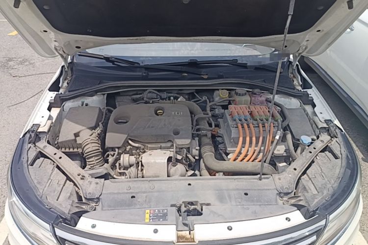 Used Roewe i6 New Energy 2017 45T Hybrid Connect & Smart Enjoyment Edition Engine Bay