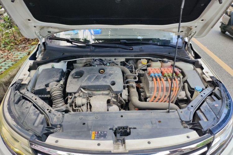 Used Roewe i6 New Energy 2017 45T Hybrid Connect & Smart Enjoyment Edition Engine Bay