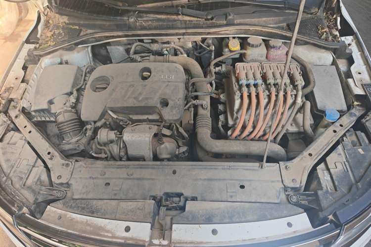 Used Roewe i6 New Energy 2017 45T Hybrid Connect & Smart Enjoyment Edition Engine Bay