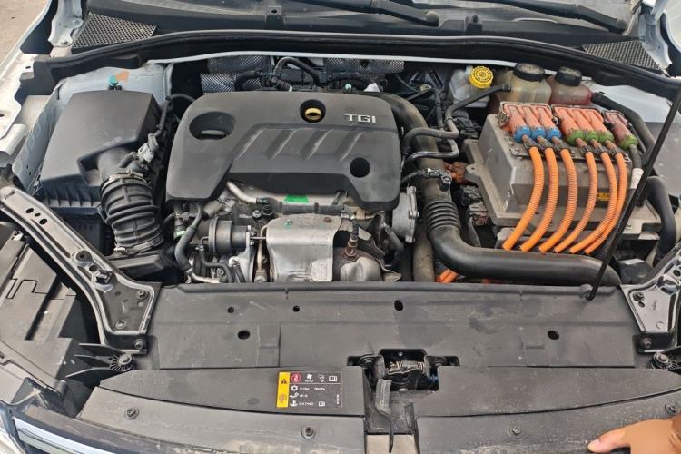 Used Roewe i6 New Energy 2017 45T Hybrid Connect & Smart Enjoyment Edition Engine Bay