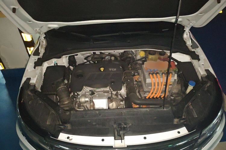 Used Roewe i6 New Energy 2017 45T Hybrid Connect & Smart Enjoyment Edition Engine Bay