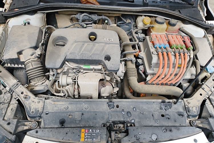 Used Roewe i6 New Energy 2017 45T Hybrid Connect & Smart Enjoyment Edition Engine Bay