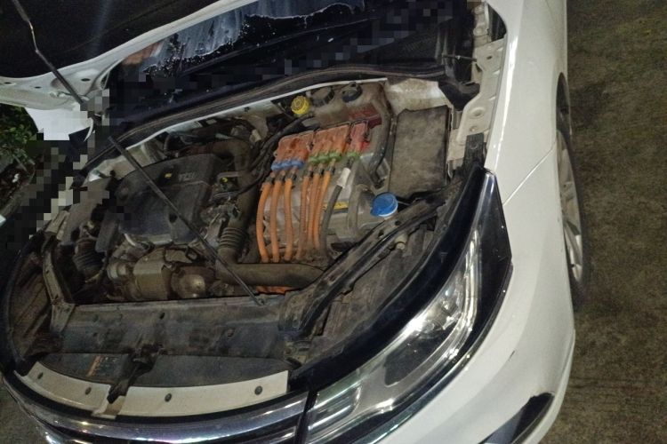 Used Roewe i6 New Energy 2017 45T Hybrid Connect & Smart Enjoyment Edition Engine Bay Left