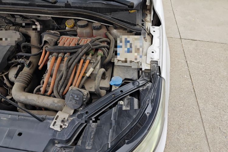 Used Roewe i6 New Energy 2017 45T Hybrid Connect & Smart Enjoyment Edition Engine Bay Left