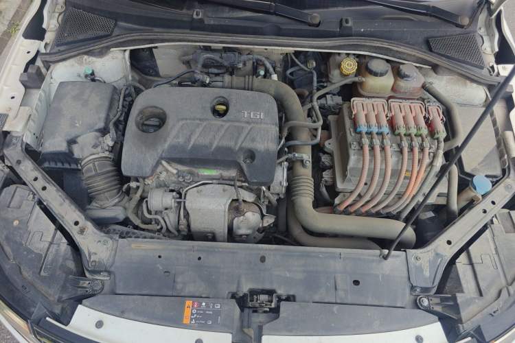 Used Roewe i6 New Energy 2017 45T Hybrid Connect & Smart Enjoyment Edition Engine Bay